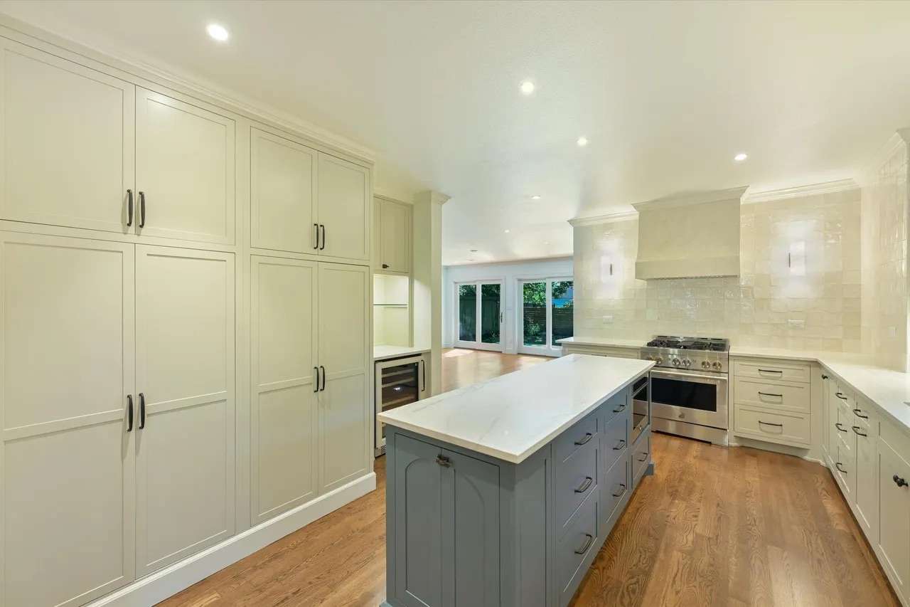 Kitchen toward the family room